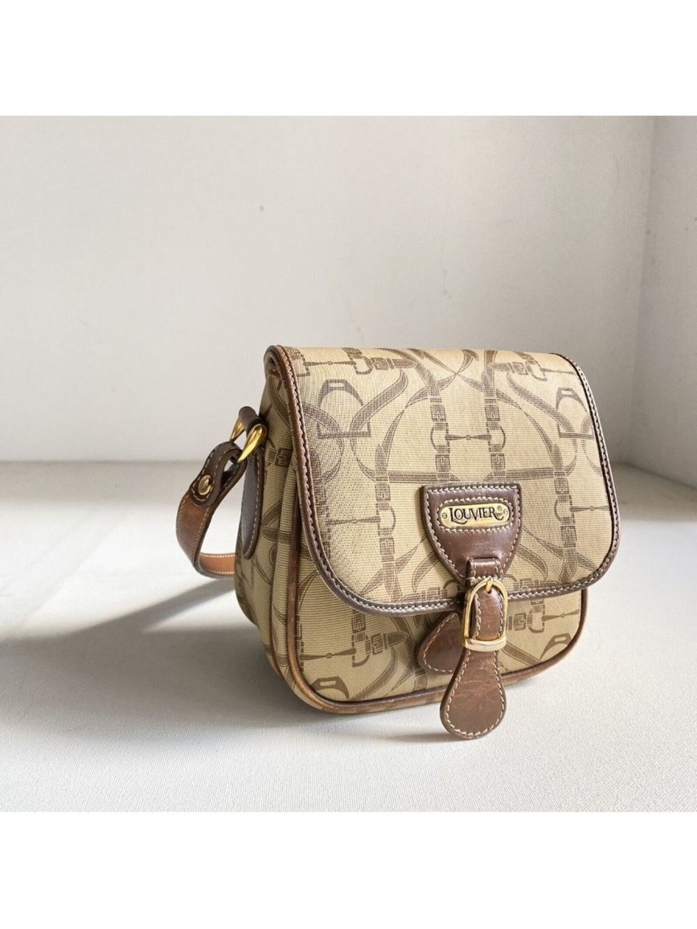 LOUVIER-Paris-Vintage
Monogram Canvas-Leather Strap Shoulder Crossbody